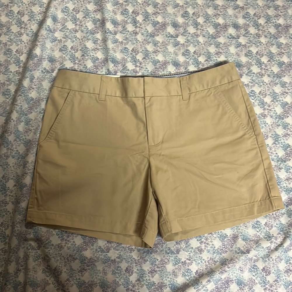 NWT Tommy Hilfiger Beige Shorts